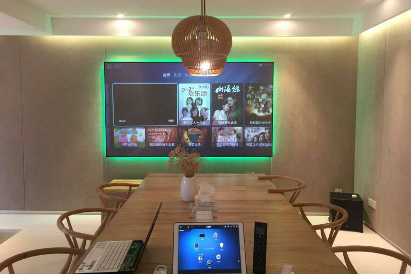 激光電視選普通幕還是抗光幕