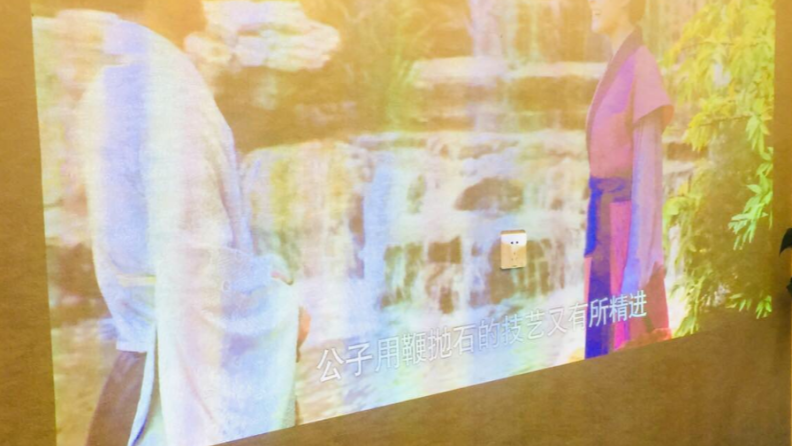 100寸激光電視如何安裝？自己安裝是否方便？【南京東宇音響】