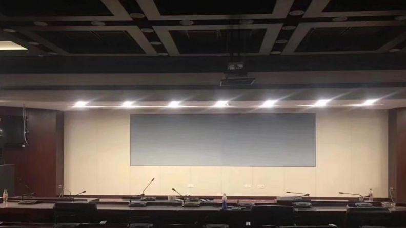 激光電視最大能投多大幕？多大都可以嗎？【南京東宇音響】