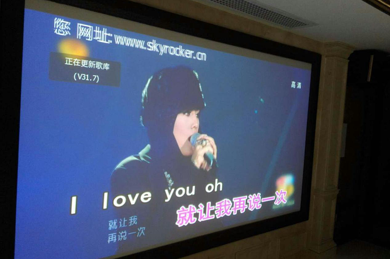激光電視用玻纖幕看效果怎么樣