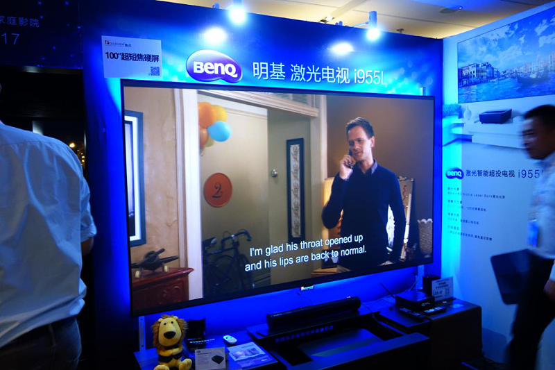 激光電視可以不用抗光幕嗎