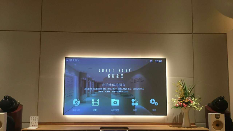 激光電視抗光幕在全黑情況下是否降低亮度，影響顯示效果？南京東宇